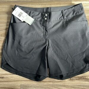 Adidas shorts Size 6 (adidas golf shorts)